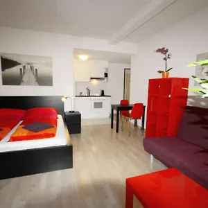 Апартаменты Hitrental Stauffacher, Цюрих