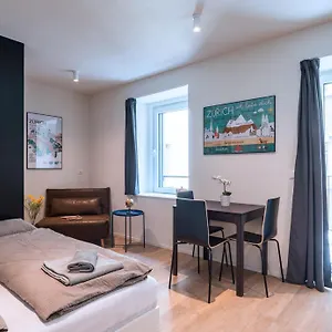  Appartement Hitrental Station